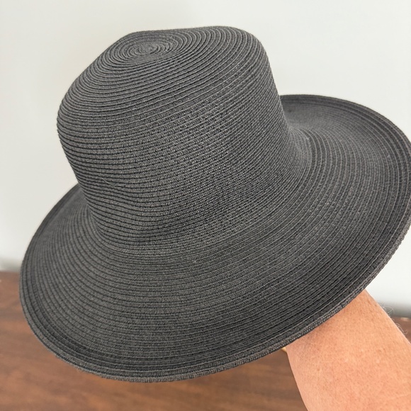TALBOTS WIDE BRIM HAT COASTAL RESORT SUMMER BLACK POOLSIDE BEACH VACATION VIBES - Picture 3 of 8